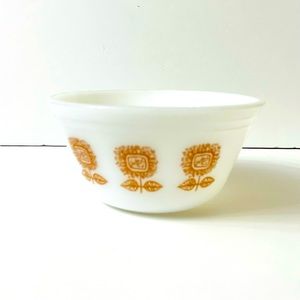 Vintage Federal Glass Brown Sunflower Mixing/Serving Bowl 7" Heatproof